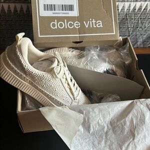 Dolce Vita Nicona Pearl Sneakers SZ8